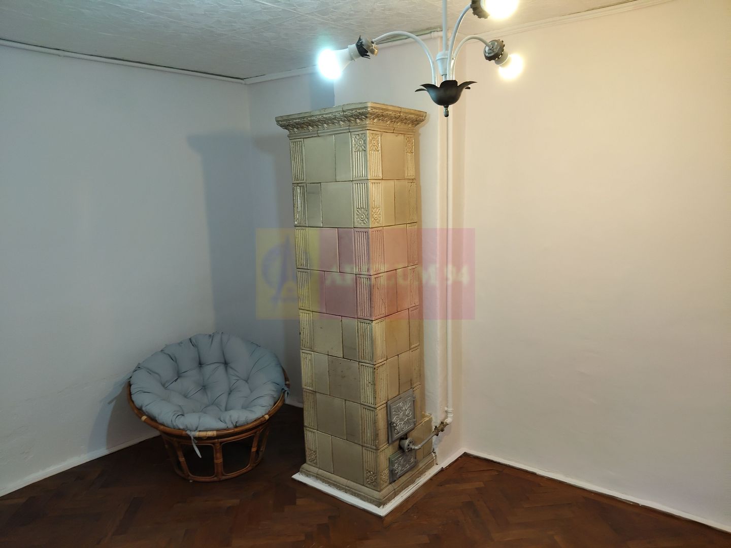 Casa în Ultracentralul Bucureștiului la preț mic (casă mică)