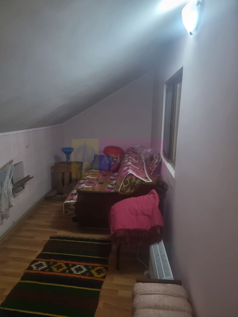 DE VANZARE CASA IN COM. BRANESTI (IF)