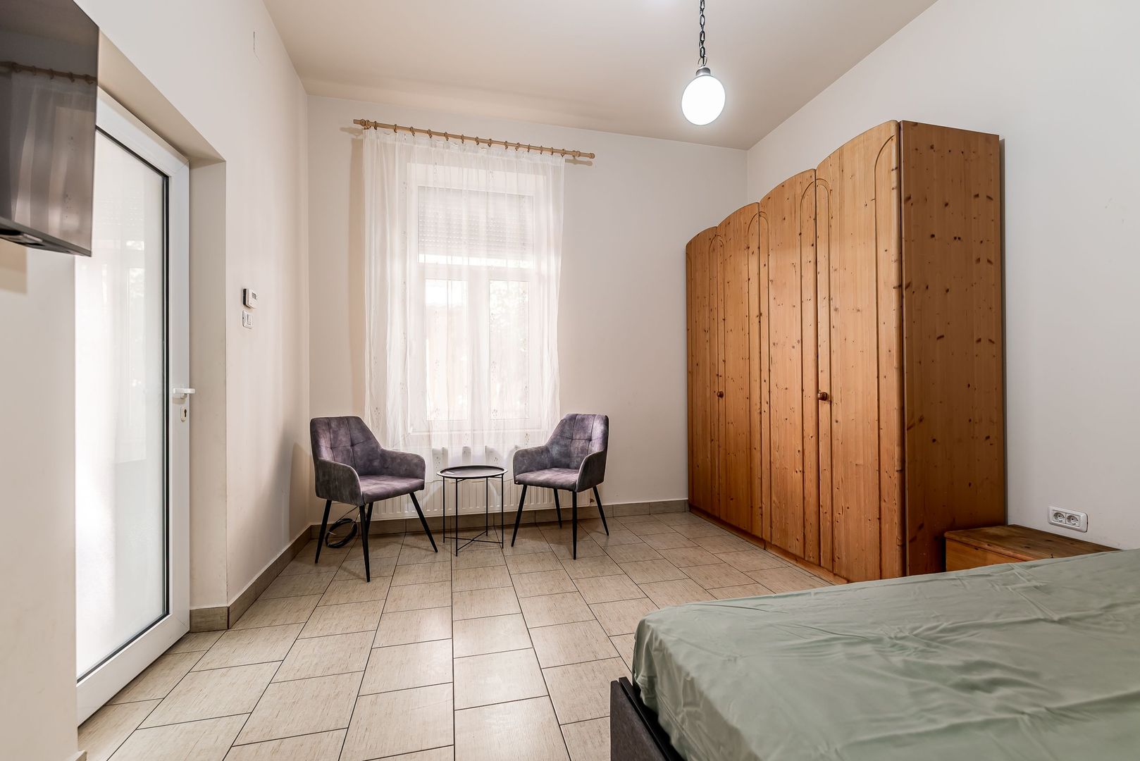 Imagine 1 - Apartament pe două nivele în Piața Catedralei, Arad.