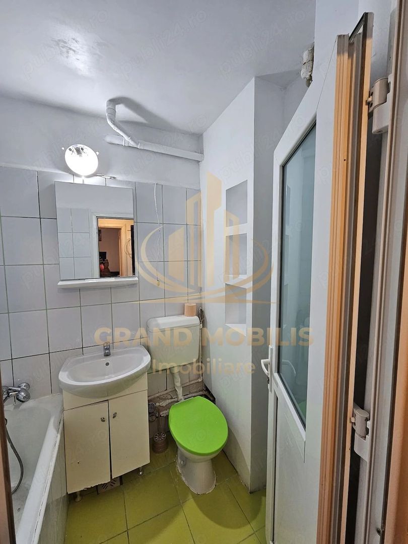 Vând apartament Moldovita, Sector 4, București - imaginea 4