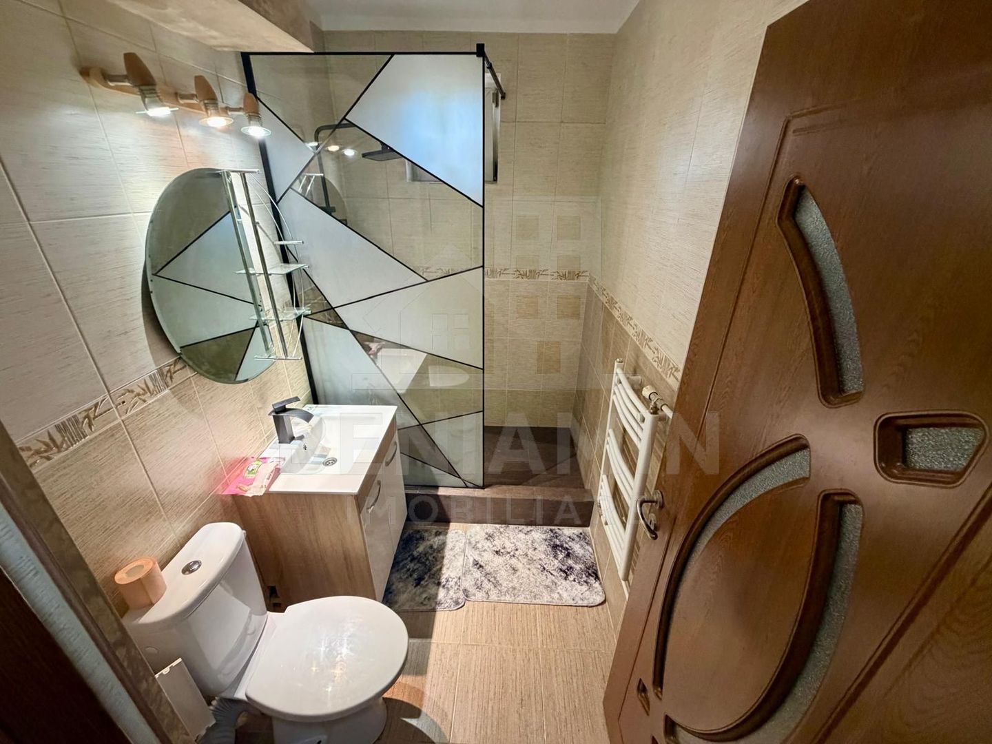 3 camere semidecomandat - Billa - etaj 1 - renovat -teava gaze - imaginea 5