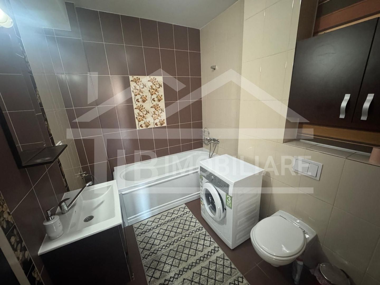 Apartament cu 2 camere, 70mp, terasa, parcare, Zona Centrala - imaginea 9