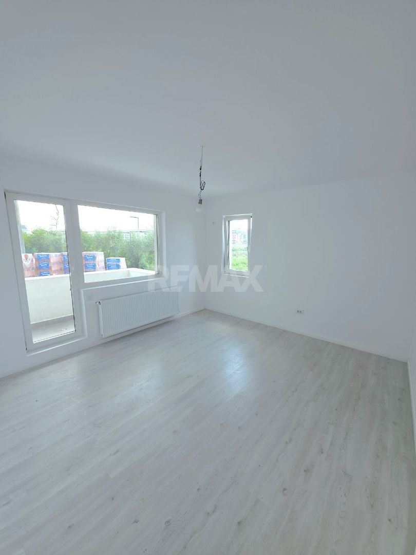 Apartament cu 3 camere în București, România - imaginea 3