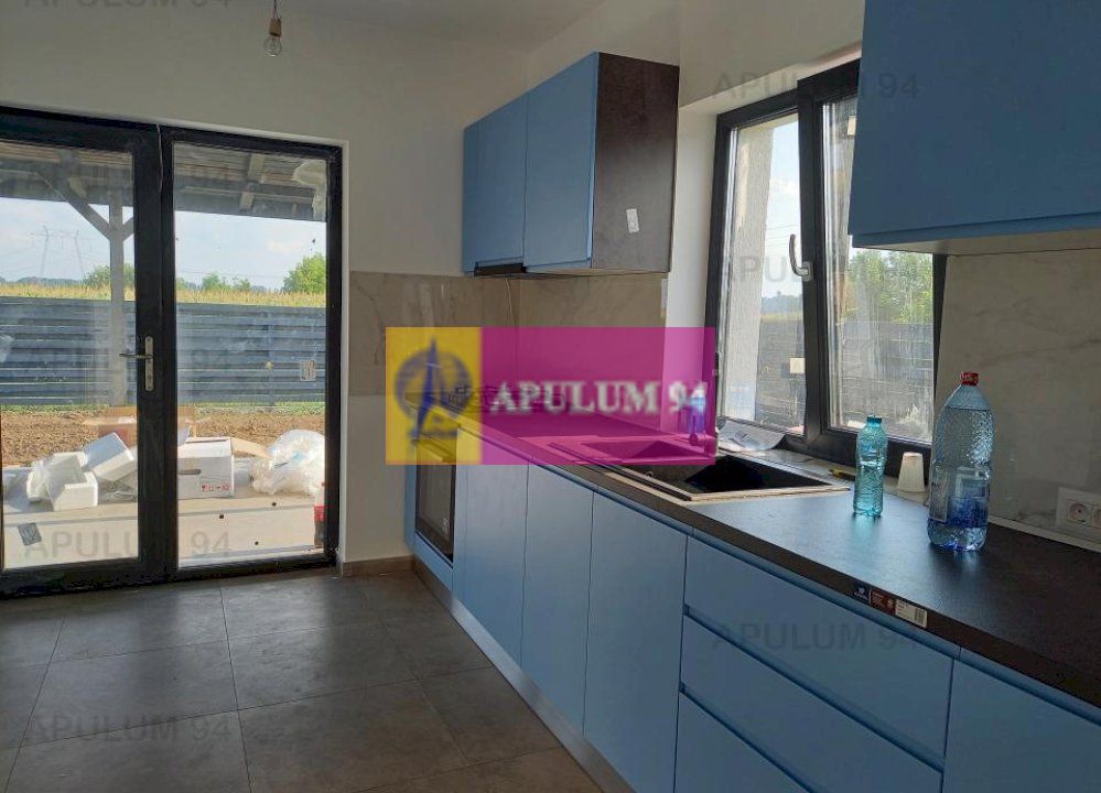 Săbăreni, casă nouă, 3 camere, 2 băi, terasă, CT, pivniță