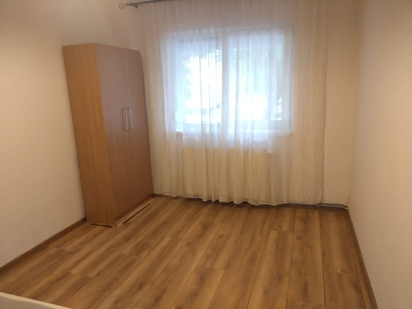 Inchiriez apartament 2 camere Lipovei - imaginea 5