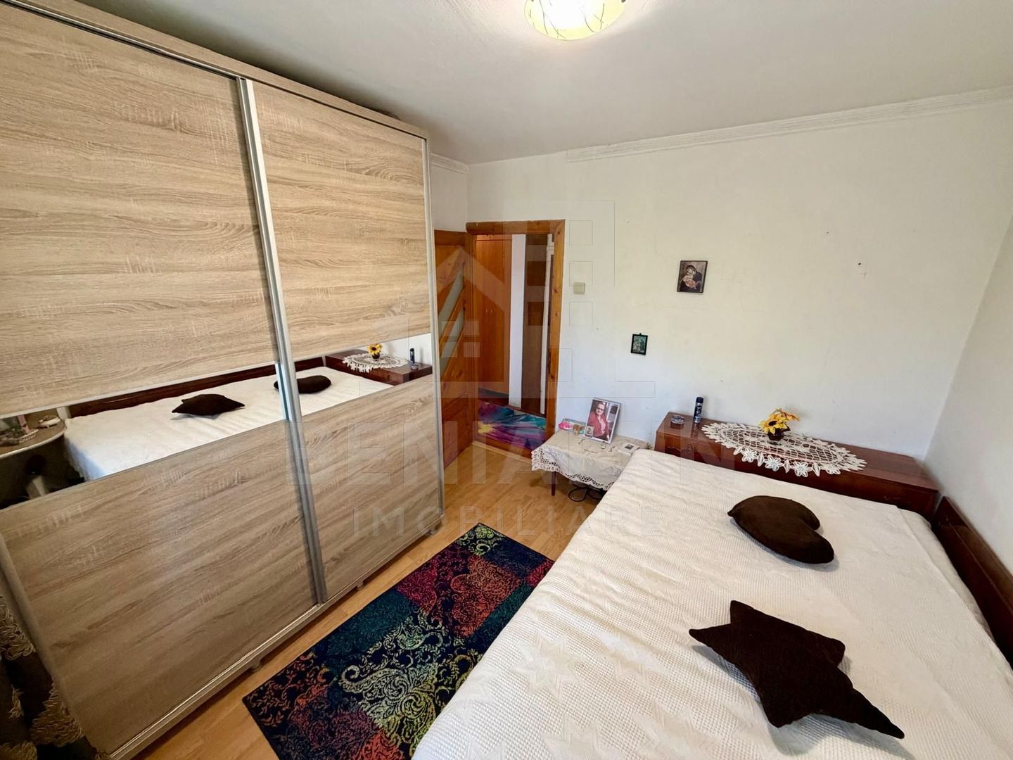 4 camere decomandate - Craiovita Noua - etaj 2 cu 2 bai - bloc 1982 - - imaginea 9