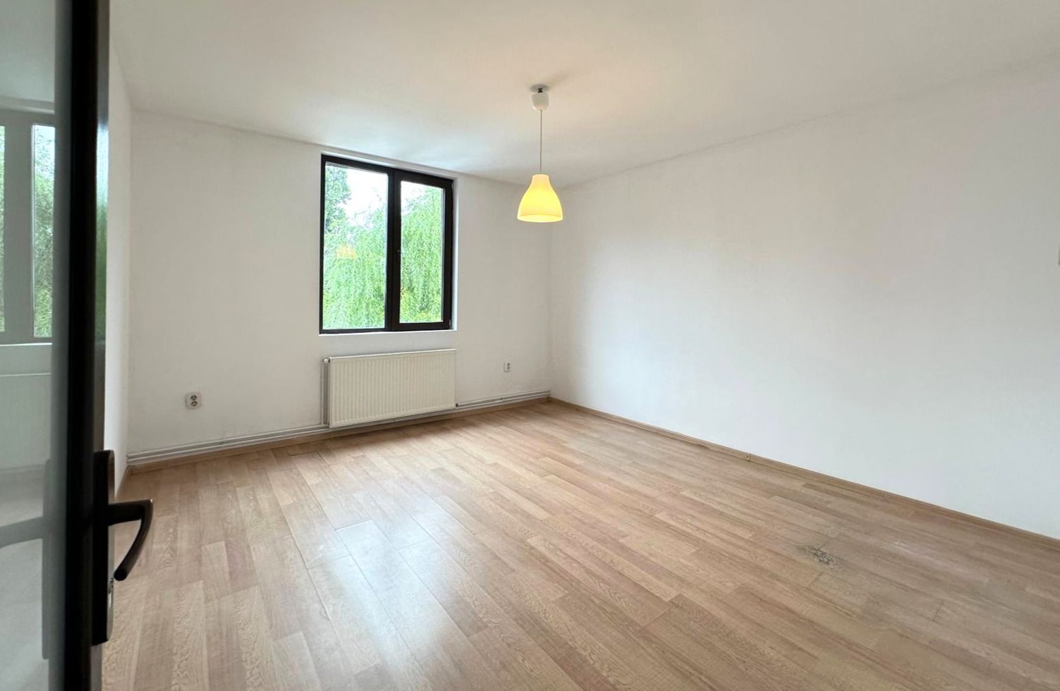 Inchiriere casă complet renovată cu 4 camere  Băneasa, Sector 1 - imaginea 12