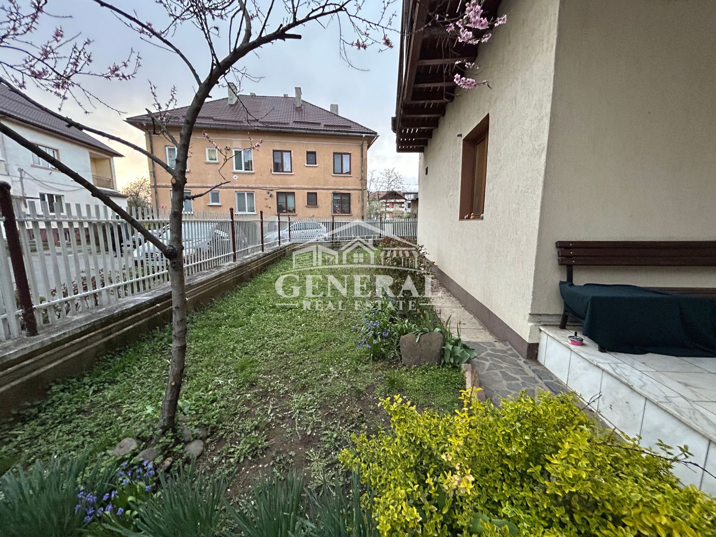 Va propun spre vanzare o CASĂ in BAIA MARE/zona Prefectura COMISION 0% - imaginea 4