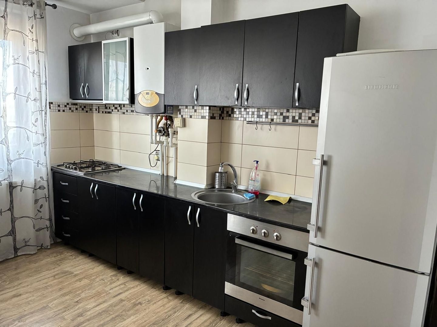 Inchiriez apartament 2 camere  Prelungirea Ghencea cu loc de parcare. - imaginea 4