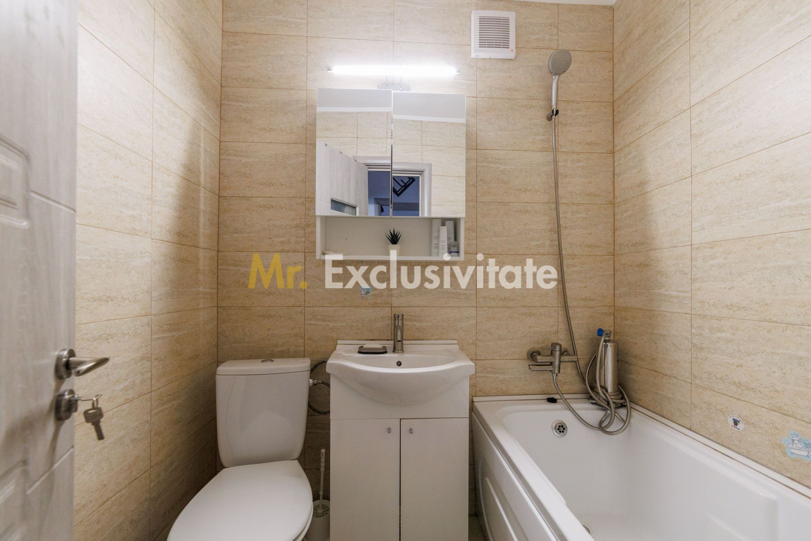 Apartament 3 camere decomandat, 2 balcoane și loc de parcare – Trivale - imaginea 7