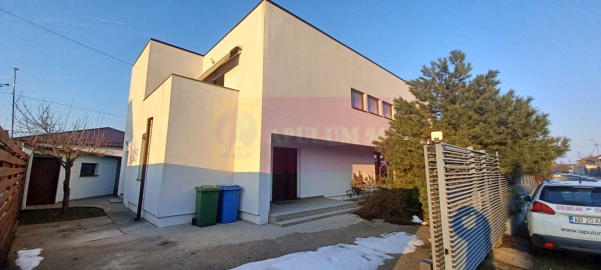 Săbăreni, vilă 210 mp utili, teren 508 mp, la 12 km de Bucuresti