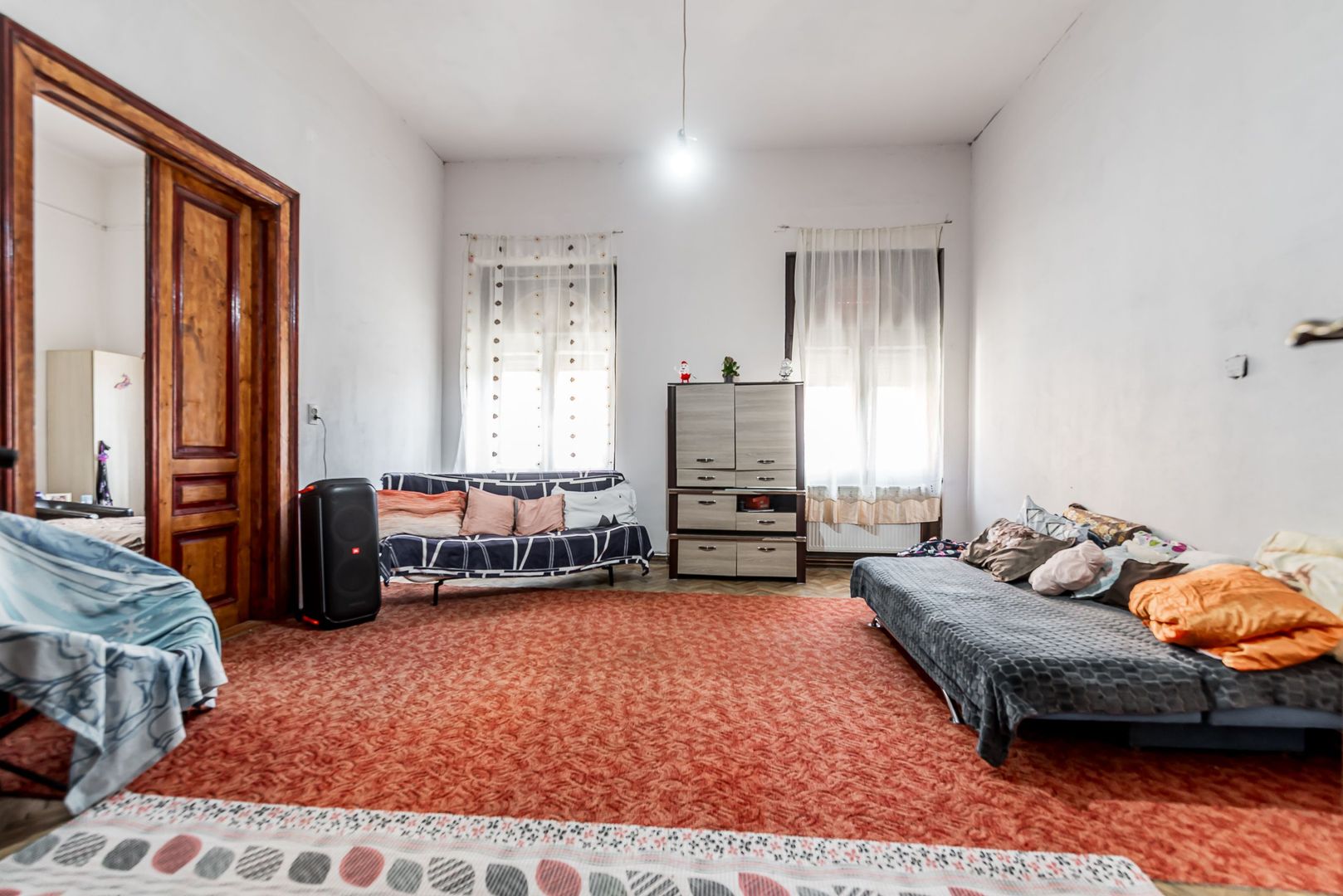 Imagine 2 - Apartament cu 2 camere la parter in Piata Catedralei Comision 0