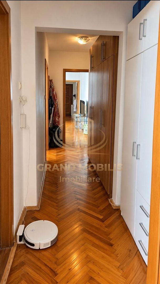 Apartament cu 3 camere Calea Girocului - imaginea 3