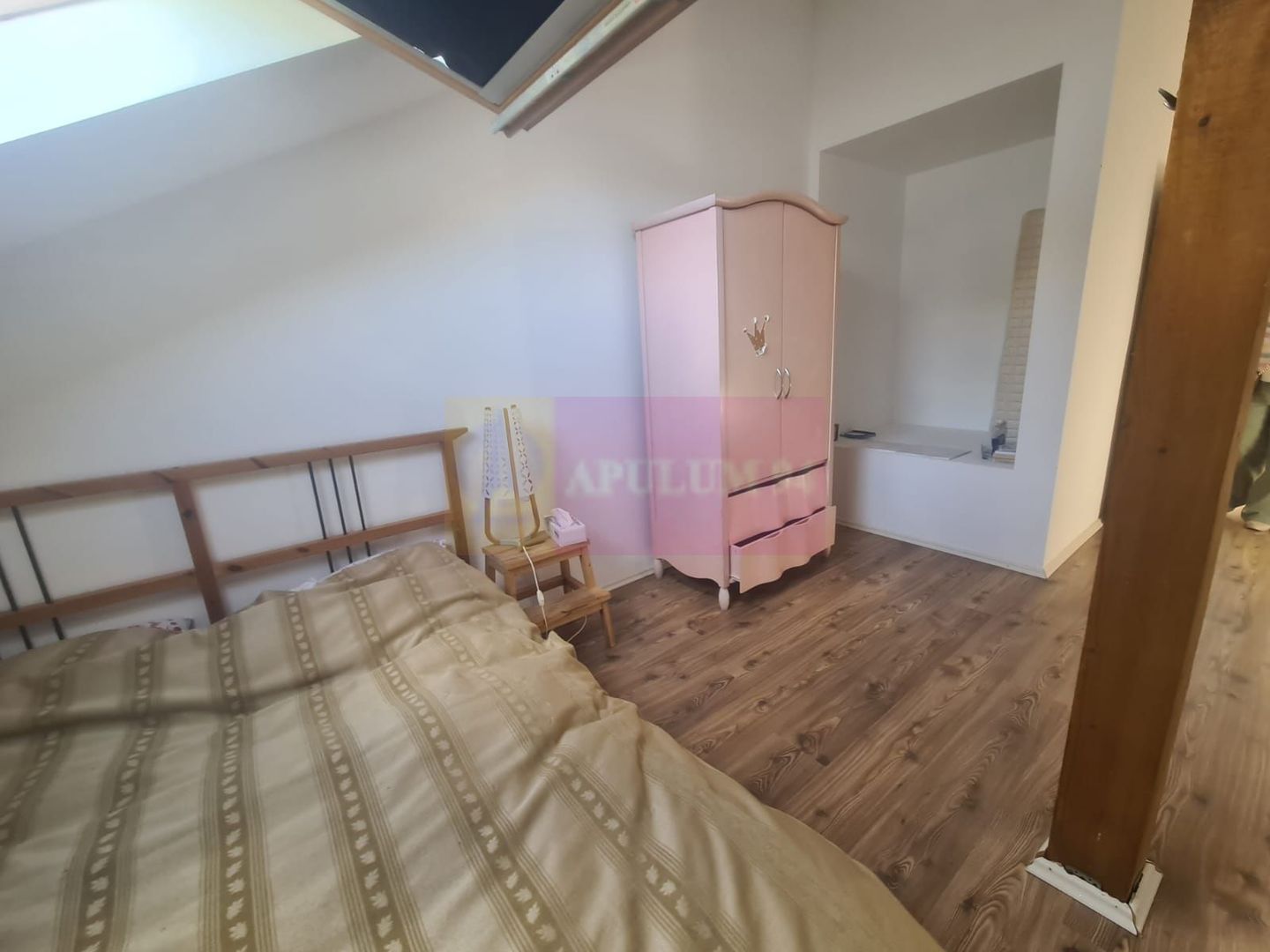 Vila de vanzare cu 6 camere in Cornu (teren 6.600 mp)