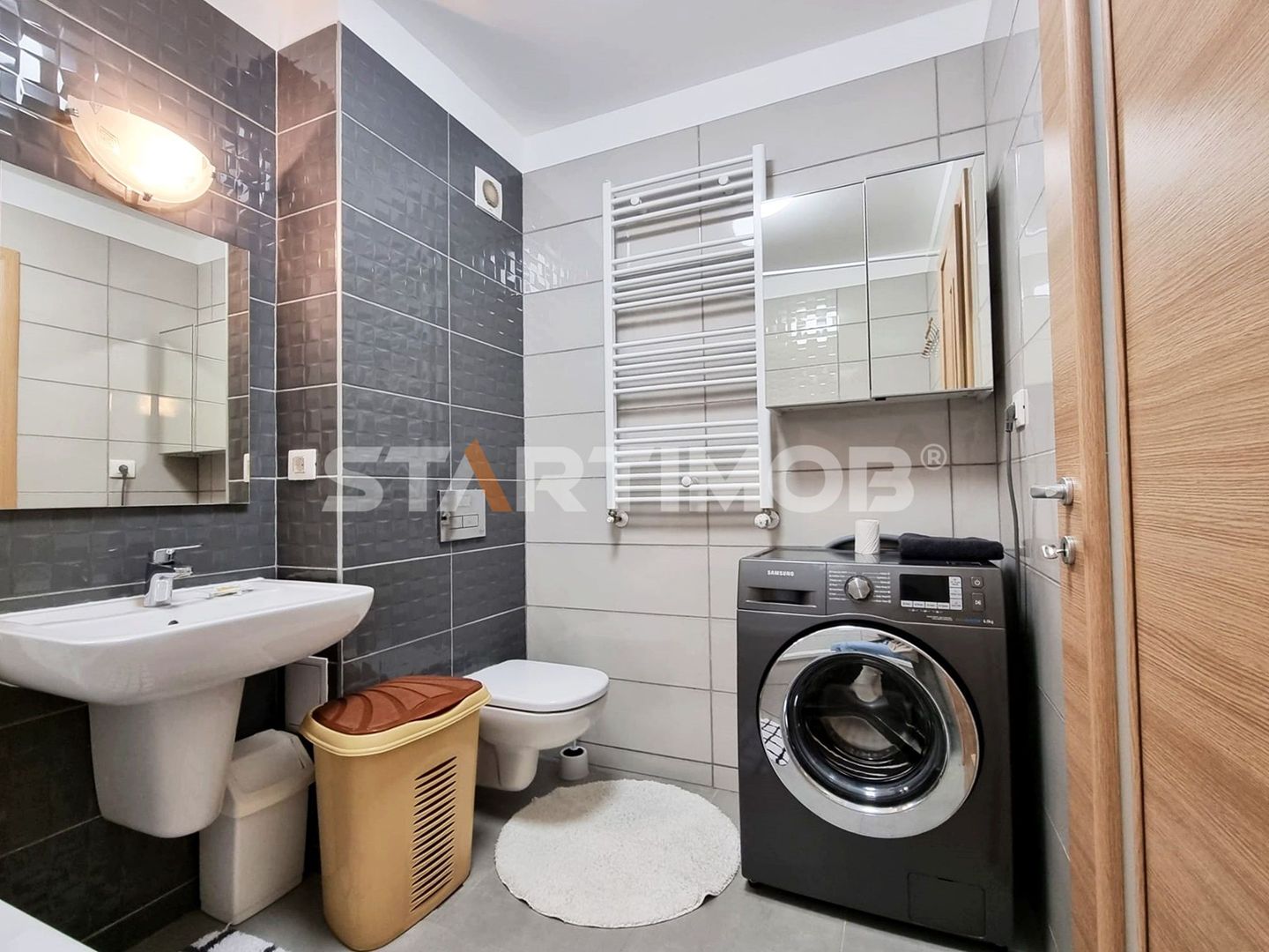 Apartament 2 camere mobilat zona Coresi