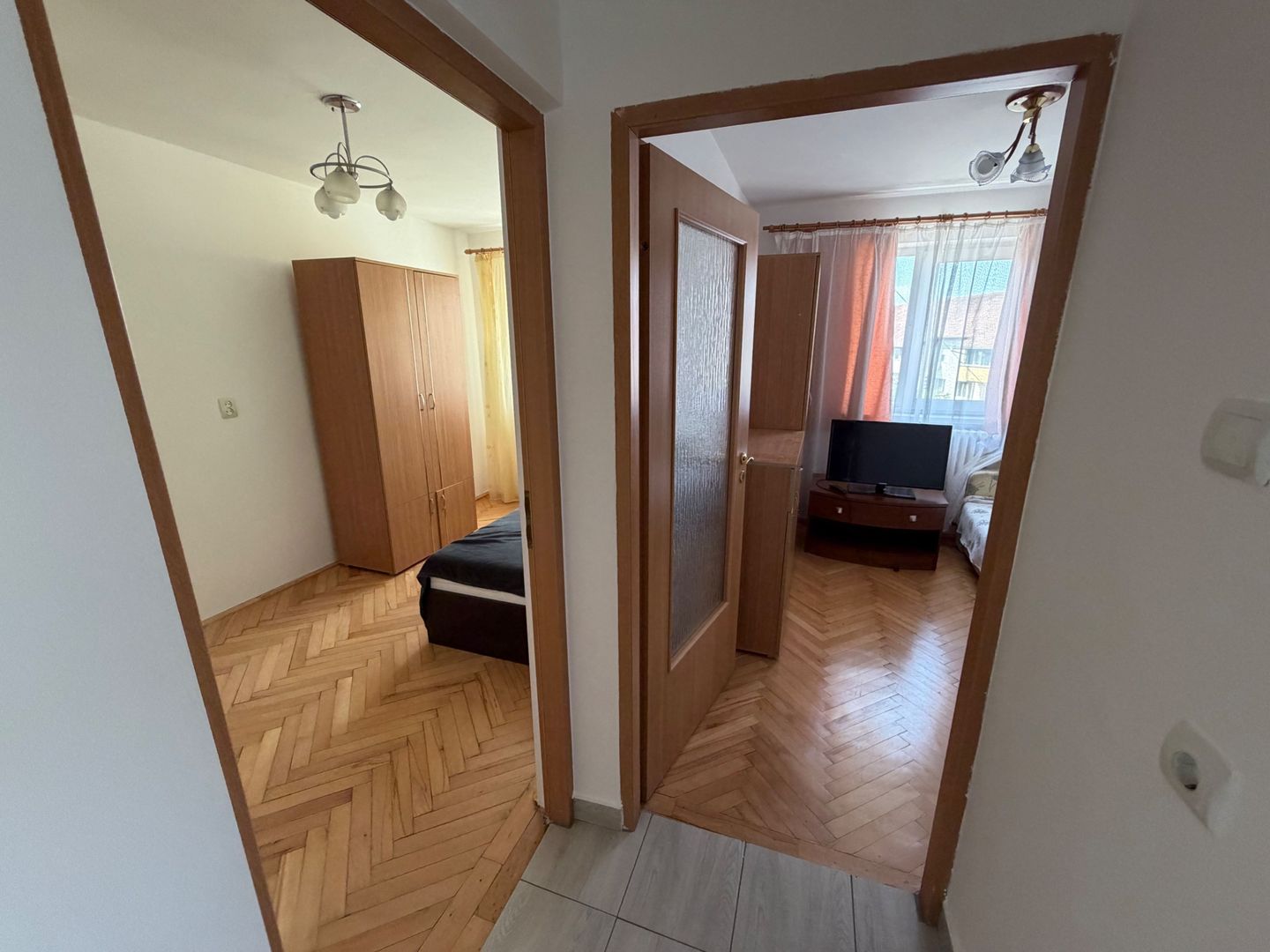 Apartament 3 camere de inchiriat, etaj 5 - zona Cetate - imaginea 7