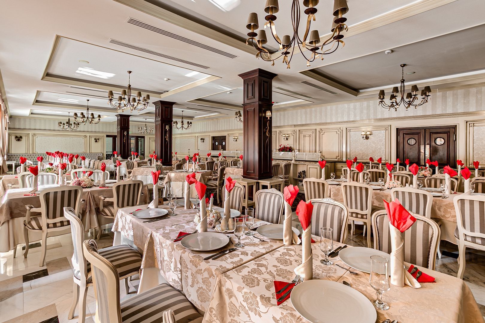 Imagine 18 - Oportunitate de investiție: Hotel Best Western de 4 stele Arad - Român