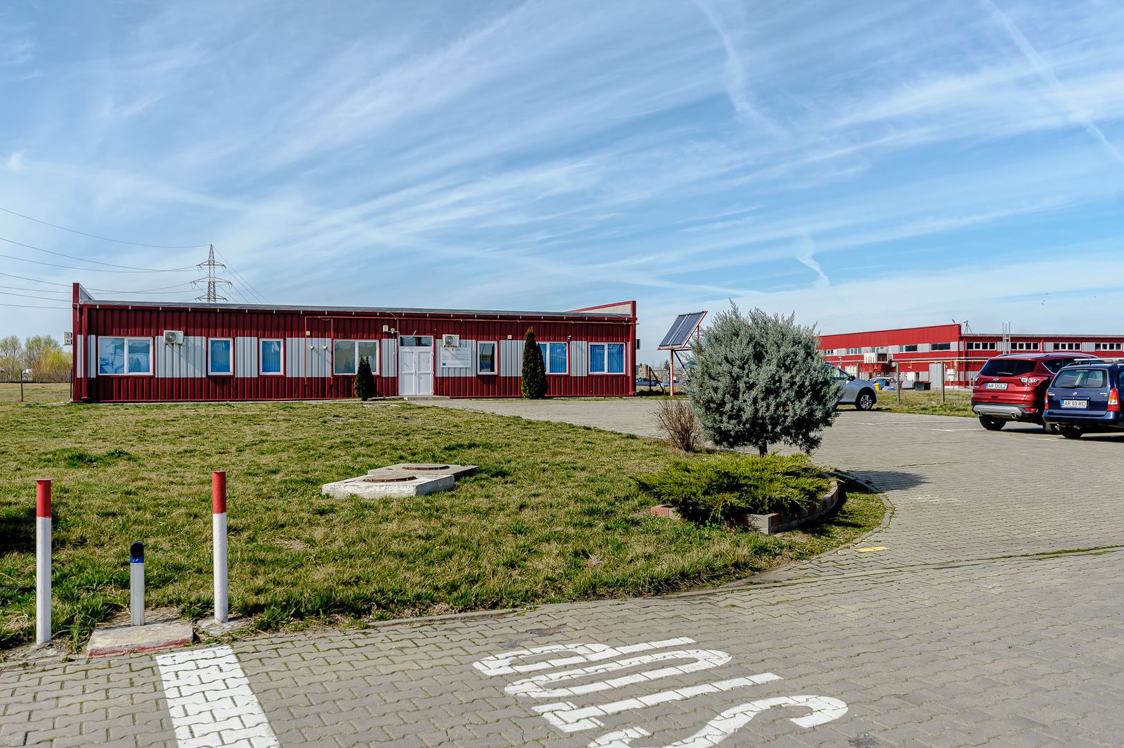 Imagine 6 - Clădire de birouri cu 12 parcări în incintă privată, UTA2, Arad
