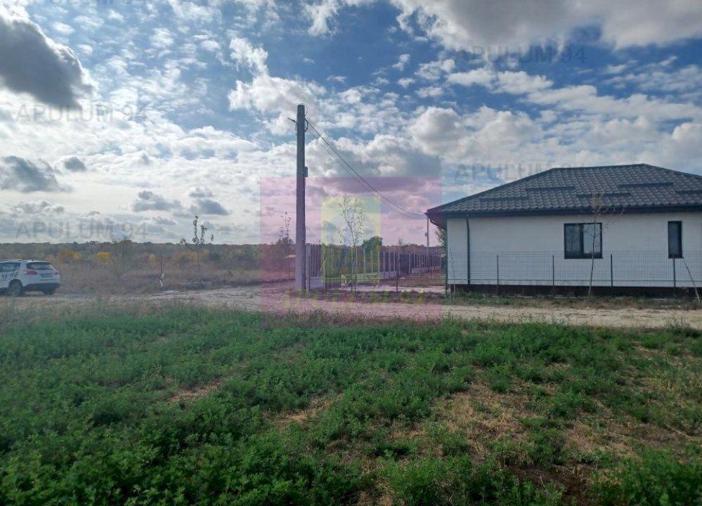 Gulia, teren intravilan curti-constructii, 516 mp, utilități aproape