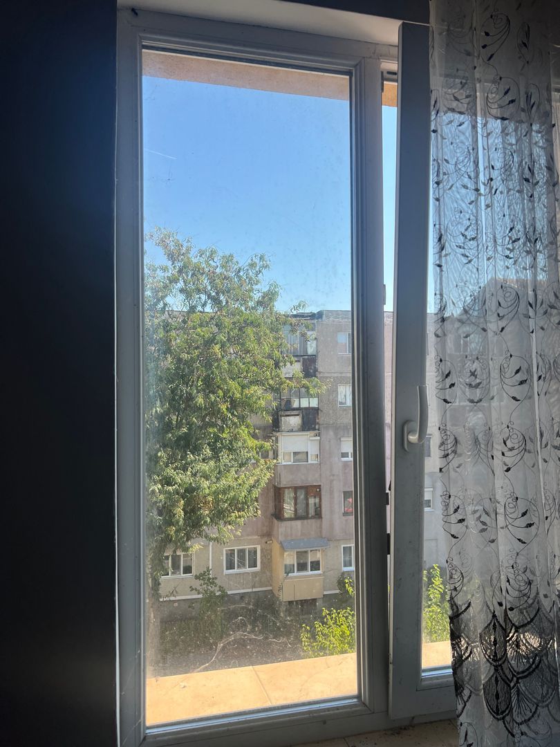 Garsonieră 25,2 mp  Etaj 3 Bucătărie separată ,Strada Polonă - imaginea 2