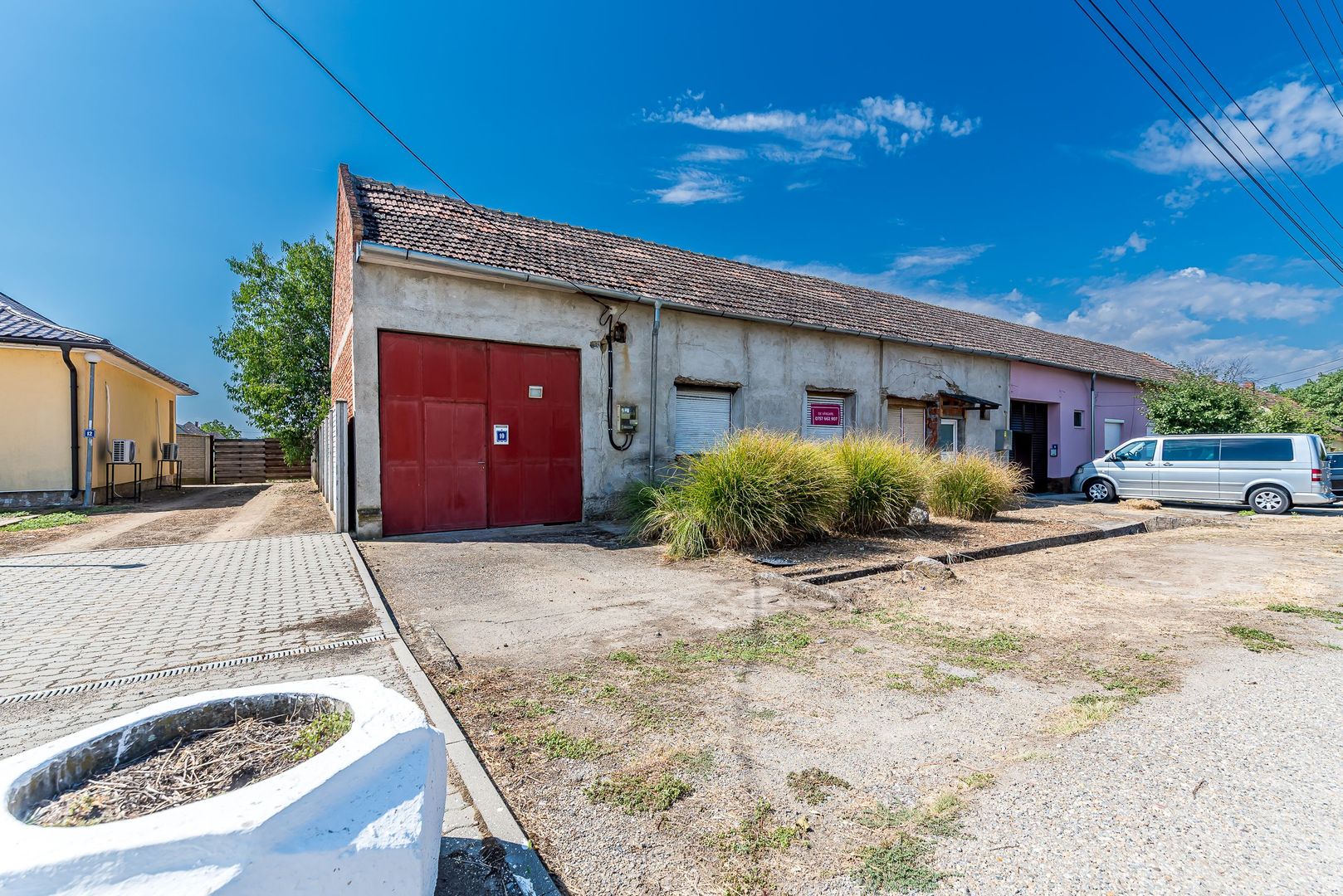 Imagine 2 - Casă, gospodărie cu teren de 1.345 mp în Galșa-Șiria