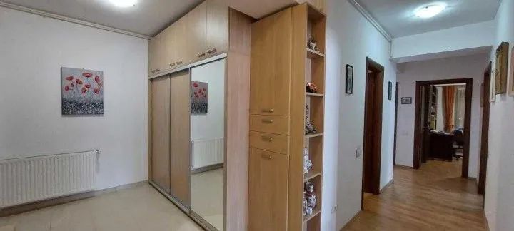 Vand apartament deosebit, Baneasa, zona Ioan Ionescu de la Brad. - imaginea 3