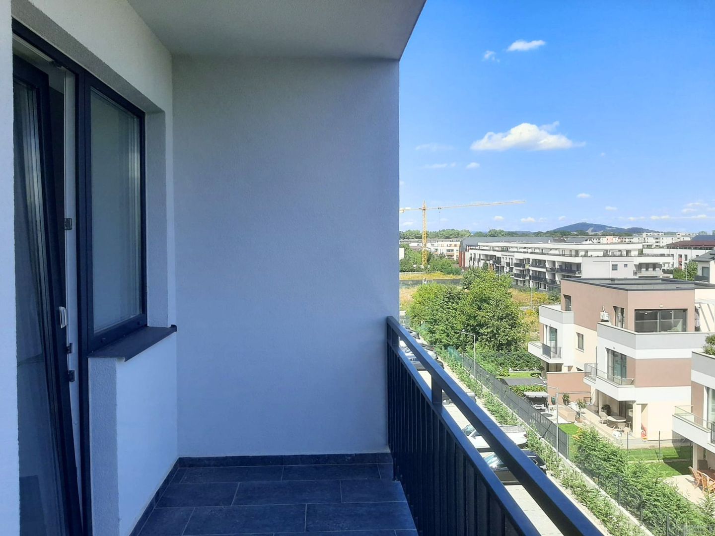 Un Apartament Pentru O Viață Bună  Coresi  2025 - imaginea 18