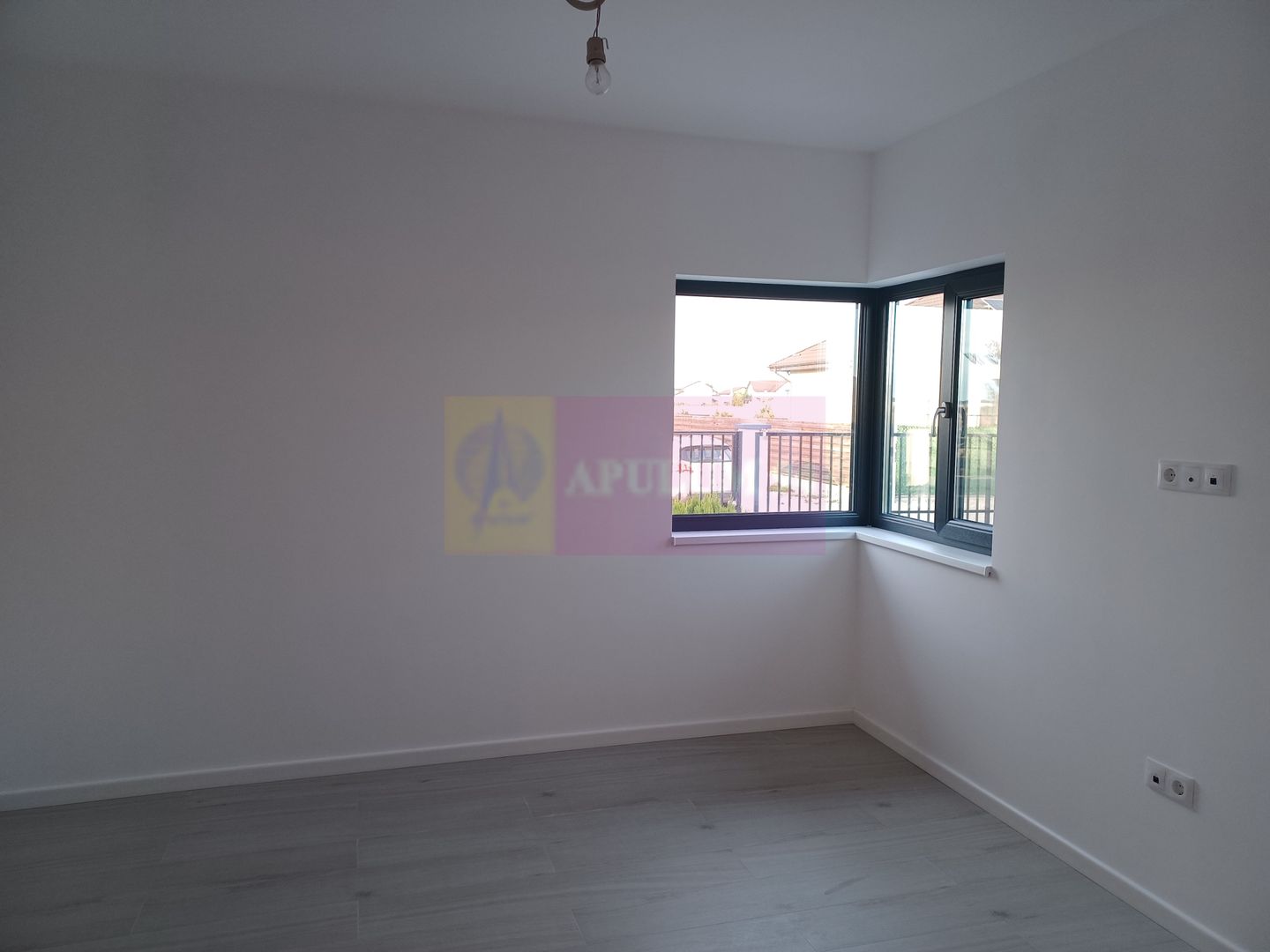 Casă nouă parter 162 mp, curte 504 mp, Săbăreni