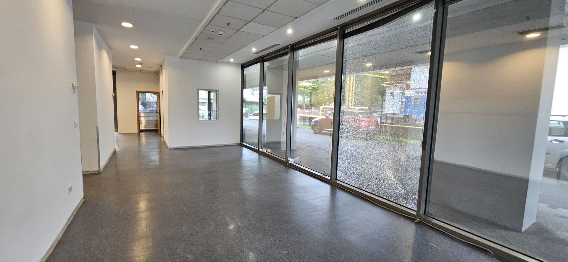 Pantelimon spatiu comercial 950 mp - imaginea 13