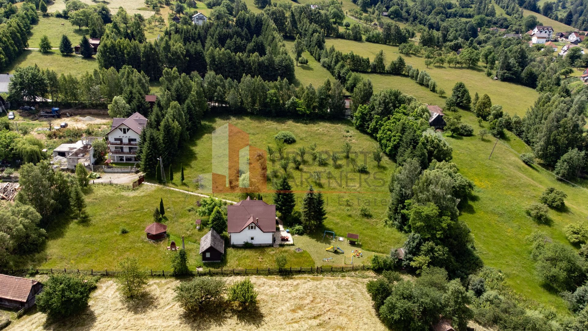 Teren intravilan Bran 2.772 mp | Vedere Piatra Craiului | Potrivit pentru cabane - imaginea 4