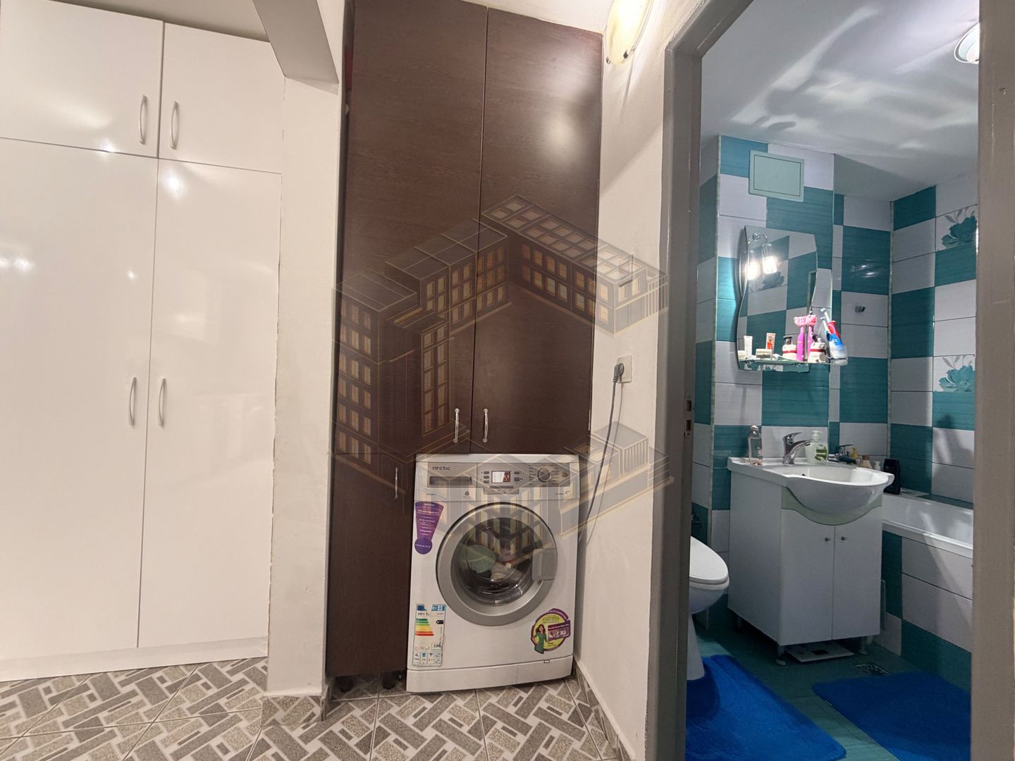 Apartament cu 2 camere, decomandat, renovat,de vanzare, zona Lipovei - imaginea 8
