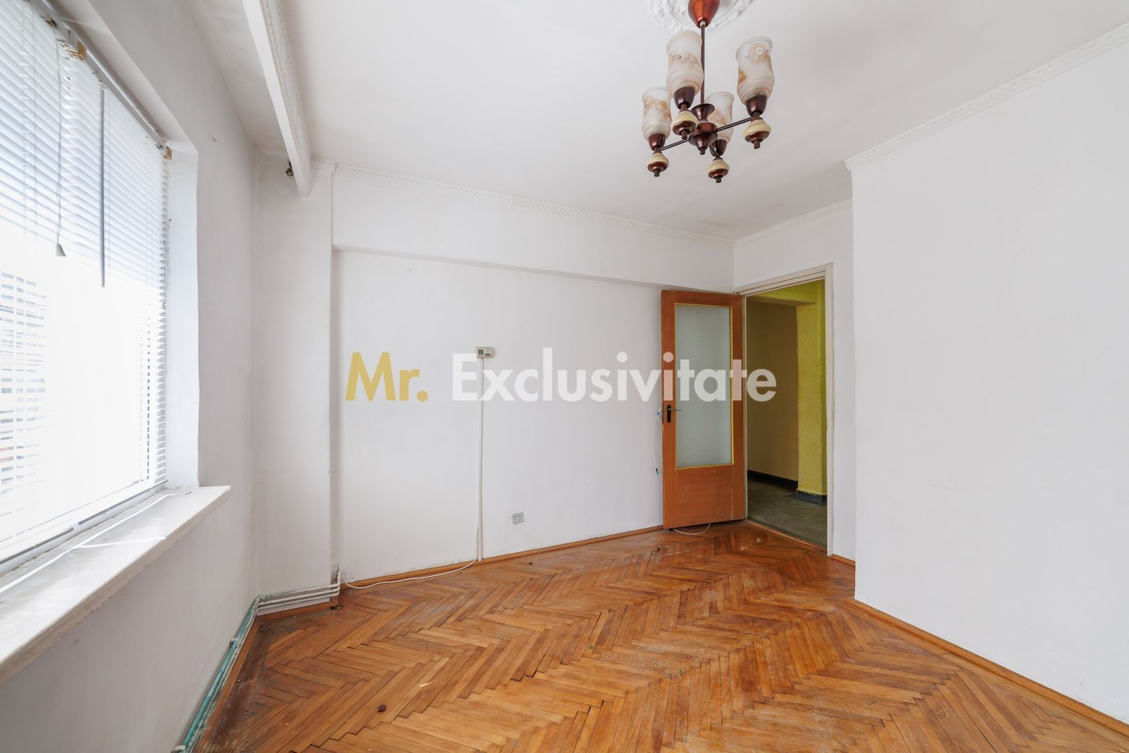 2 camere decomandate, Banat – etaj 2, centrală proprie, zonă excelentă - imaginea 5