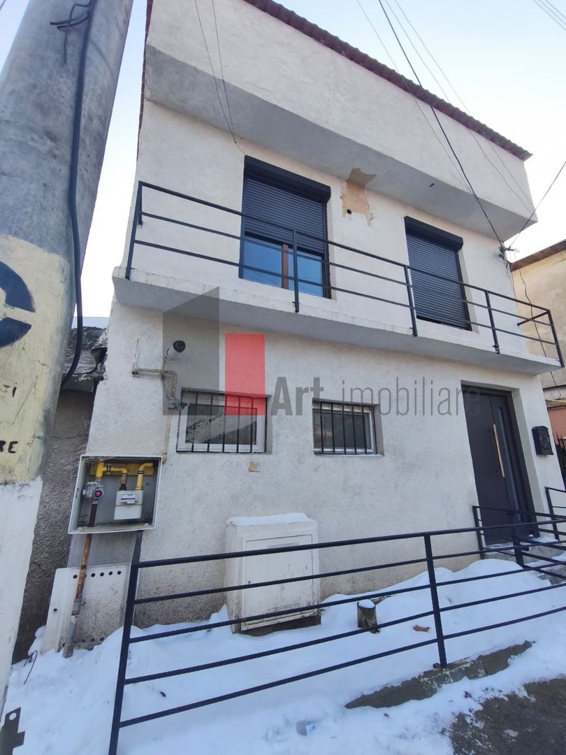 Casa Vanzare Giulesti 4 camere - imaginea 3