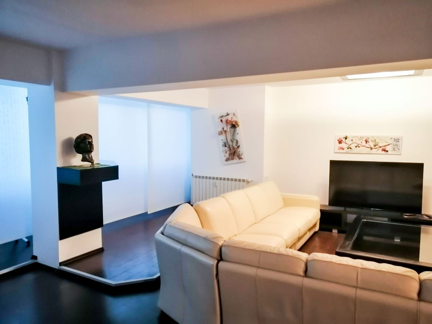 Apartament  2 camere, 85 mp, complet mobilat, Aparatorii Patriei B3