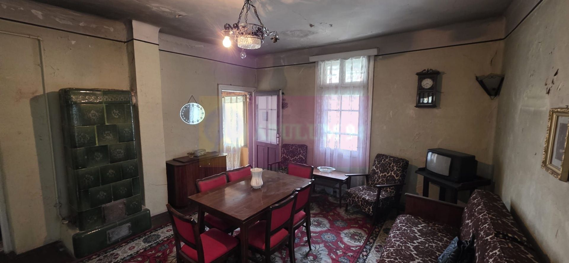 Etaj vilă istorică de vânzare în Sinaia – Zona Furnica