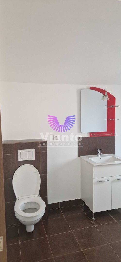 Casa de inchiriat 3 camere singur in curte zona Tilisca
