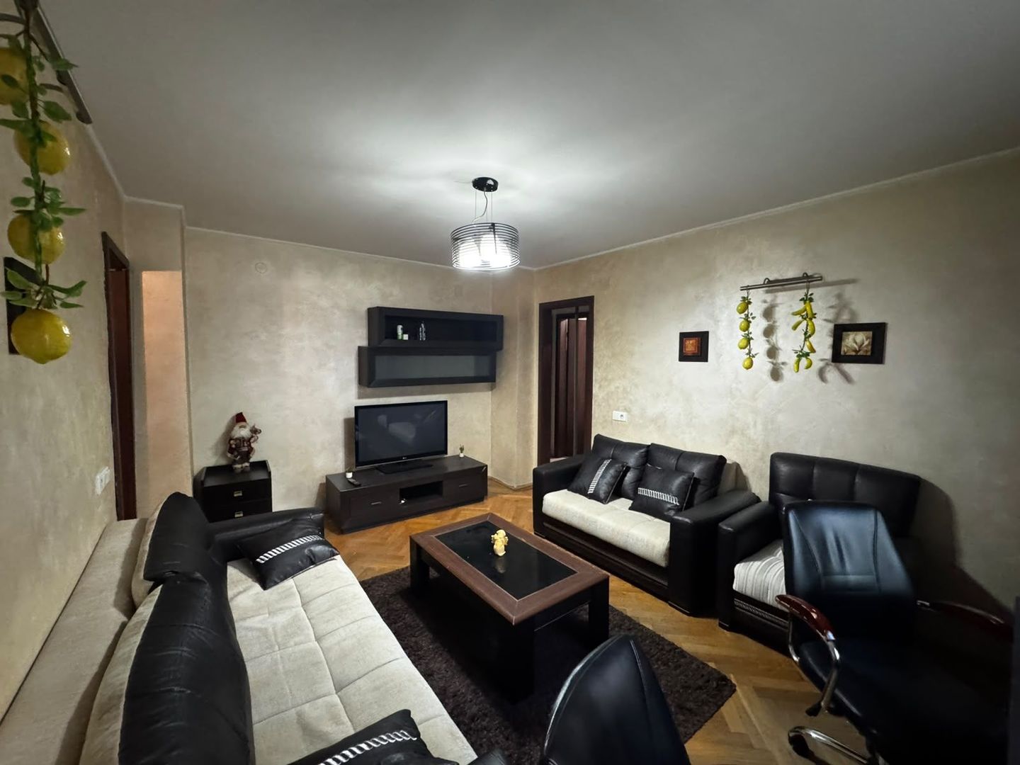 Apartament 3 camere Romană,metrou la scara,v20