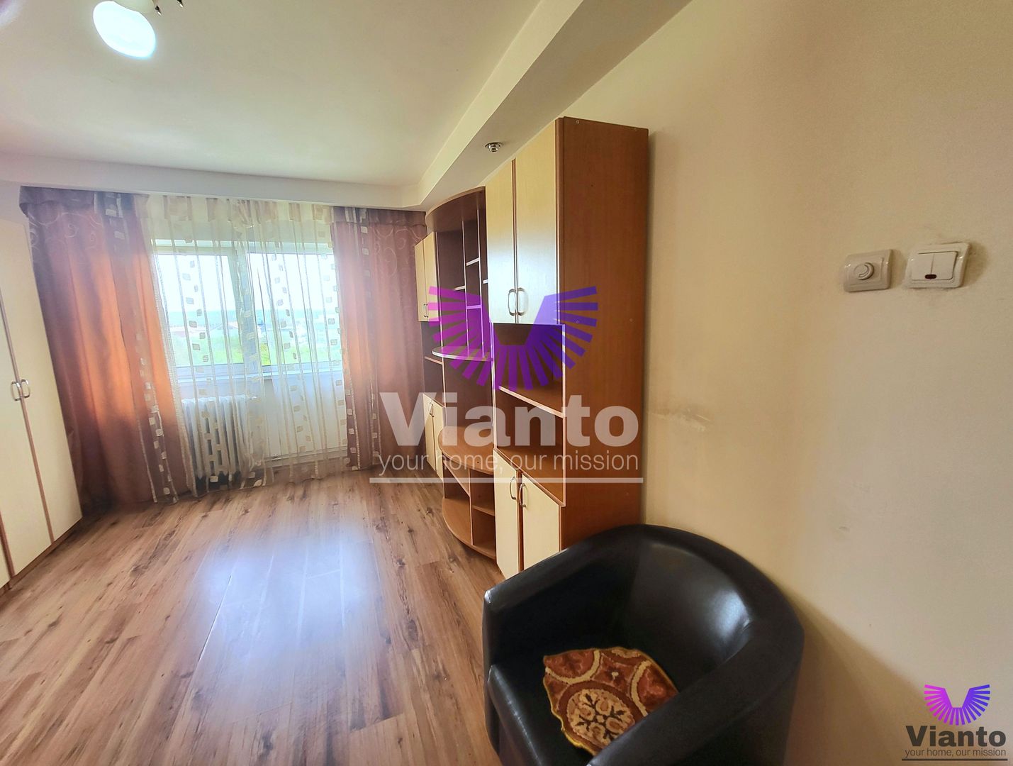 Apartament 2 camere decomandat | Balcon inchis | Vasile Aaron