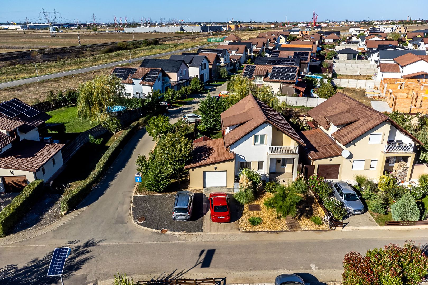 Imagine 10 - Casă de vânzare – Via Carmina, Vladimirescu -zonă rezidențială premium