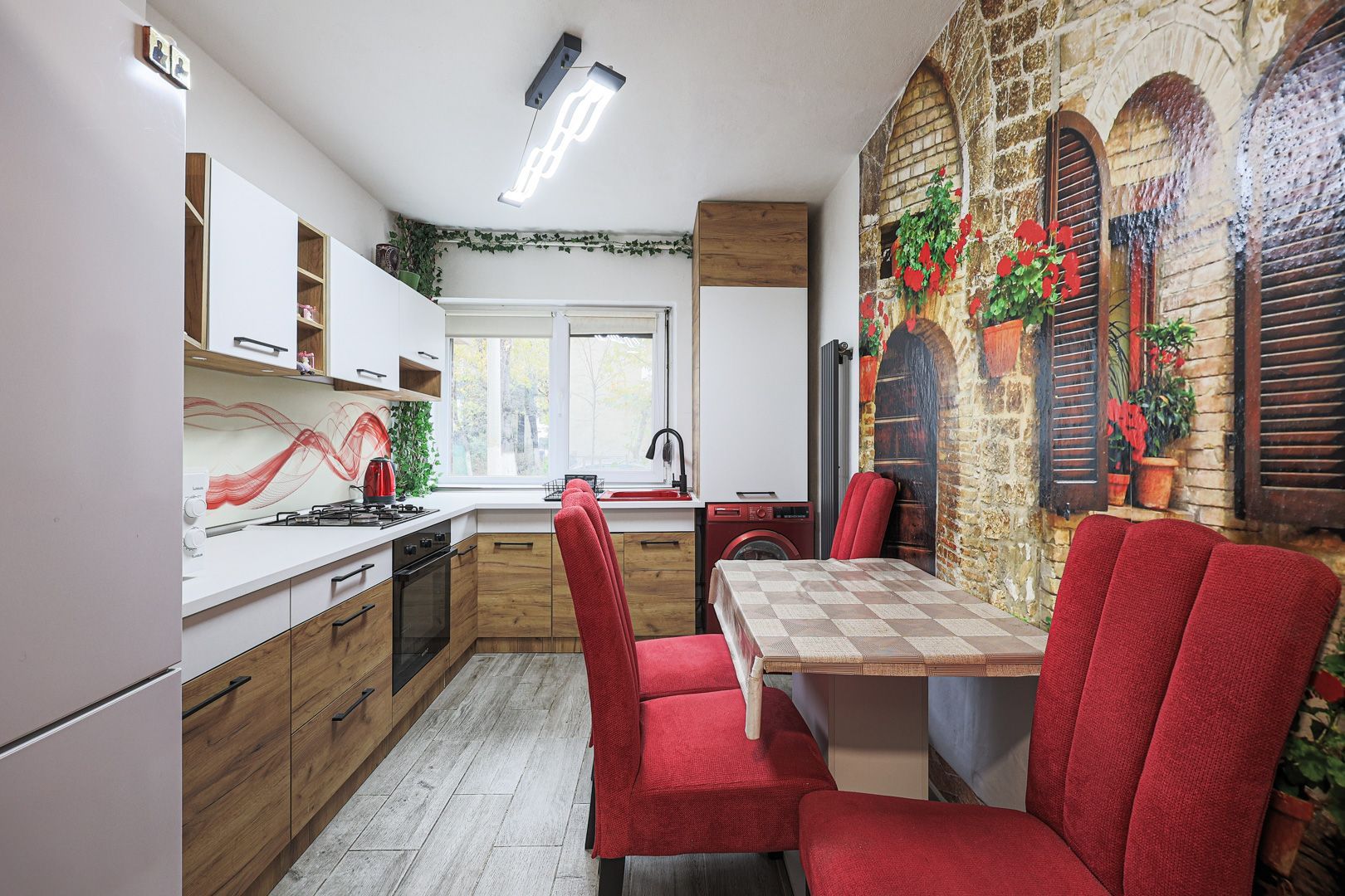 Apartament central, renovat și mobilat, pe strada Tudor Vladimirescu