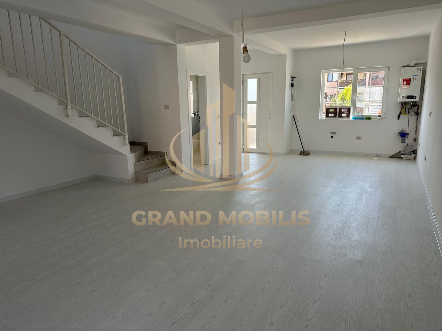 Duplex Modern P+1, 4 Camere, 120 mp Utili, Teren 627 mp – Moșnița Nouă