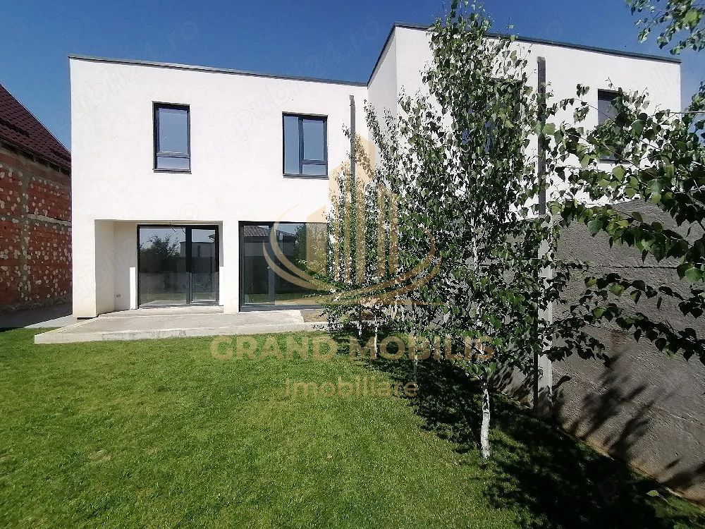 Casa aproape de scoala, gradinita, liceu, 4 camere, asfalt, toate utilitatile - imaginea 6