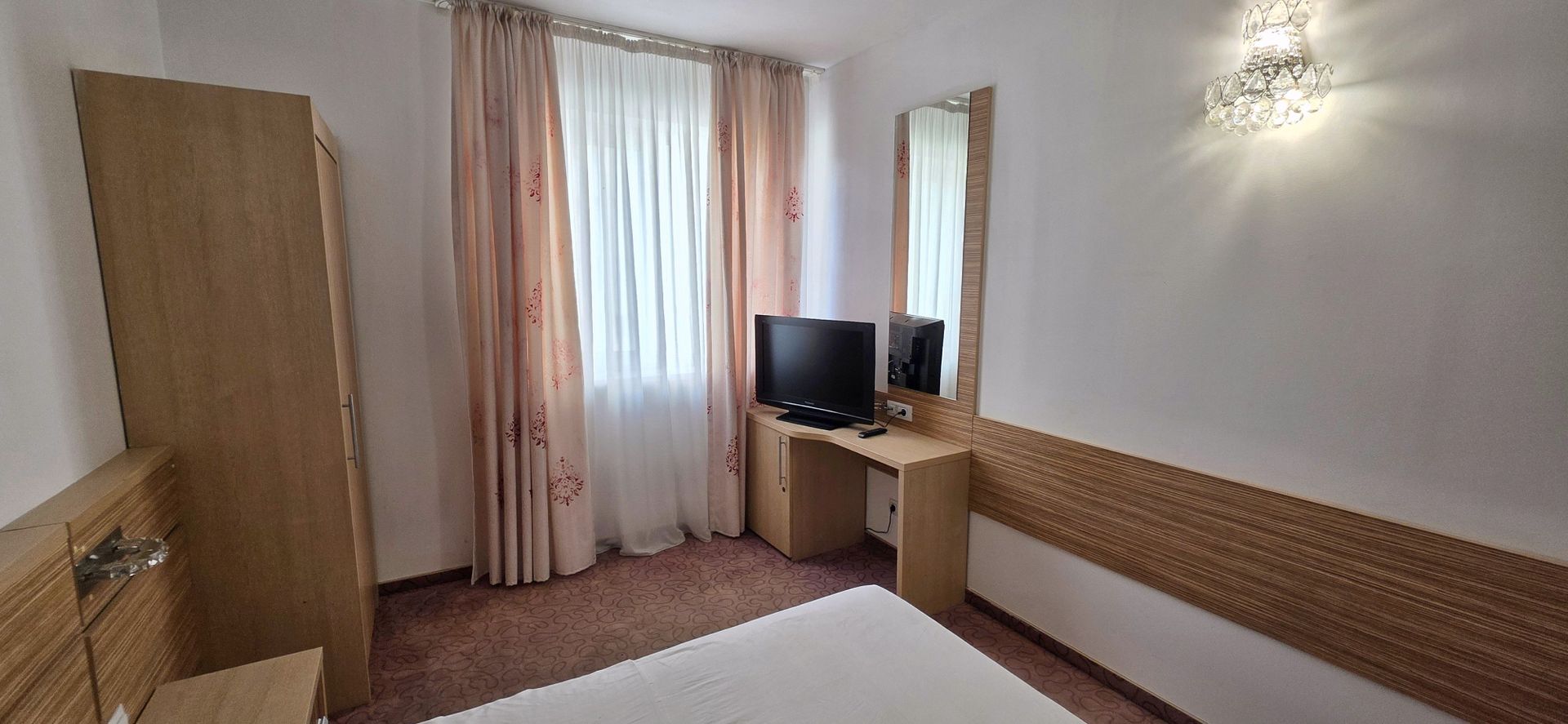 Apartament 2 camere de închiriat – Vitan Rin Grand Hotel 38 mp - imaginea 2