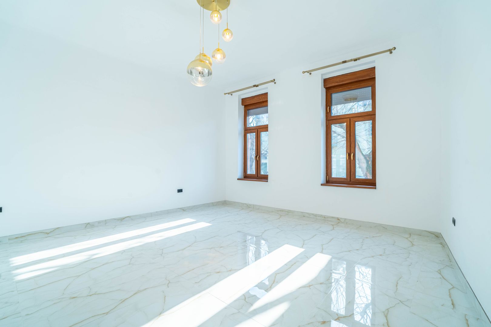Imagine 3 - Apartament 2 camere parter înalt, amenajat complet.