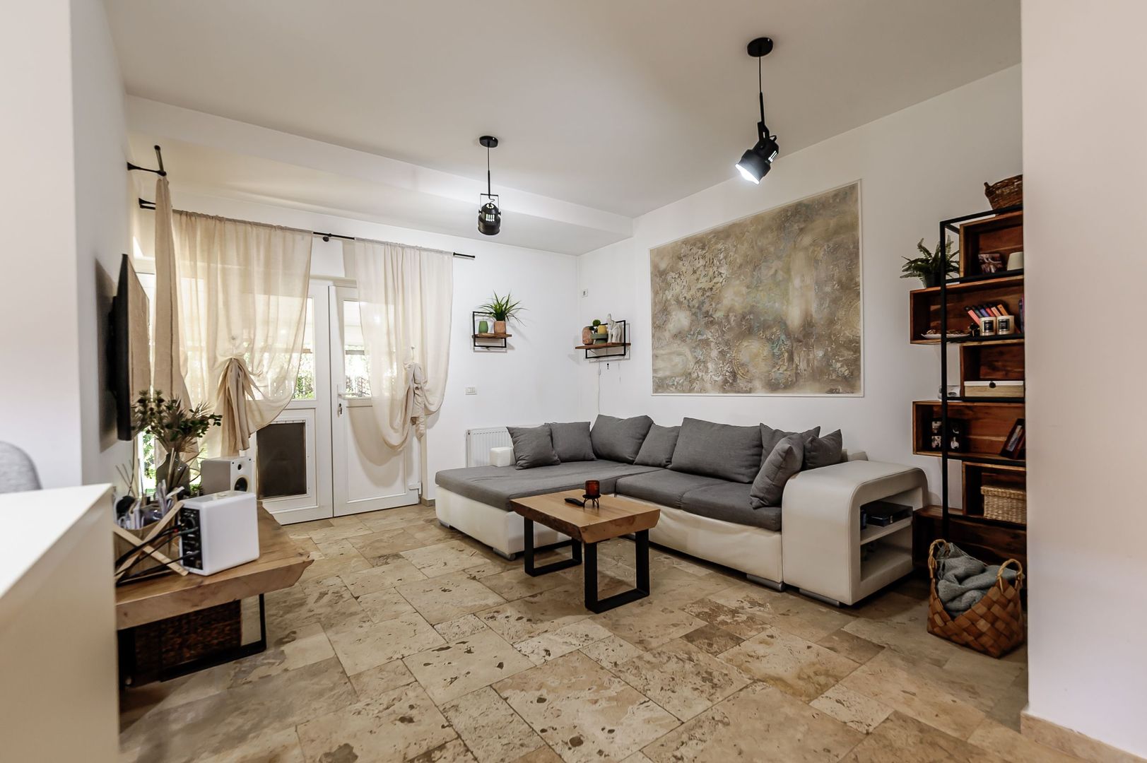 Imagine 7 - Casă de vânzare – Via Carmina, Vladimirescu -zonă rezidențială premium