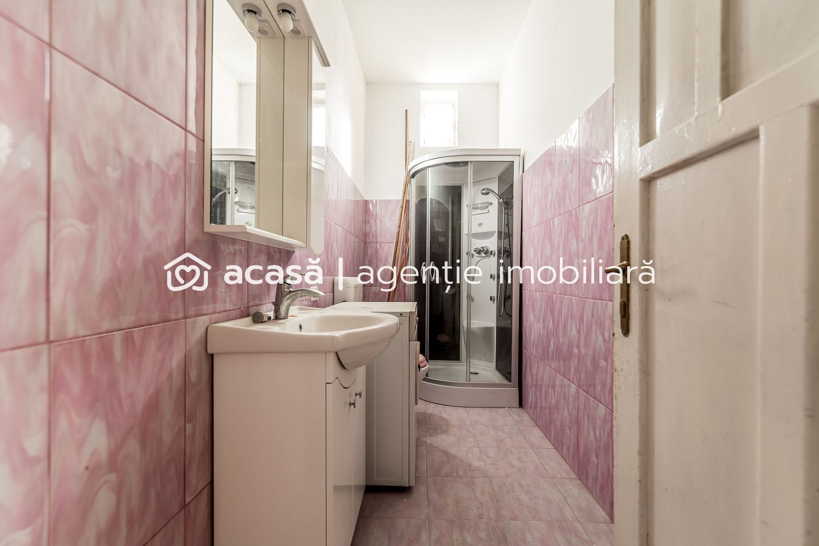 Imagine 6 - VANDUT! 2 apartamente unificate, B-dul Revoluției, Arad. Etajul 1
