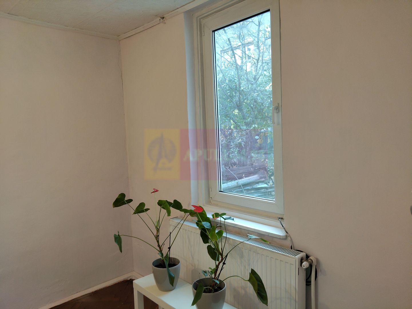 Casa în Ultracentralul Bucureștiului la preț mic (casă mică)