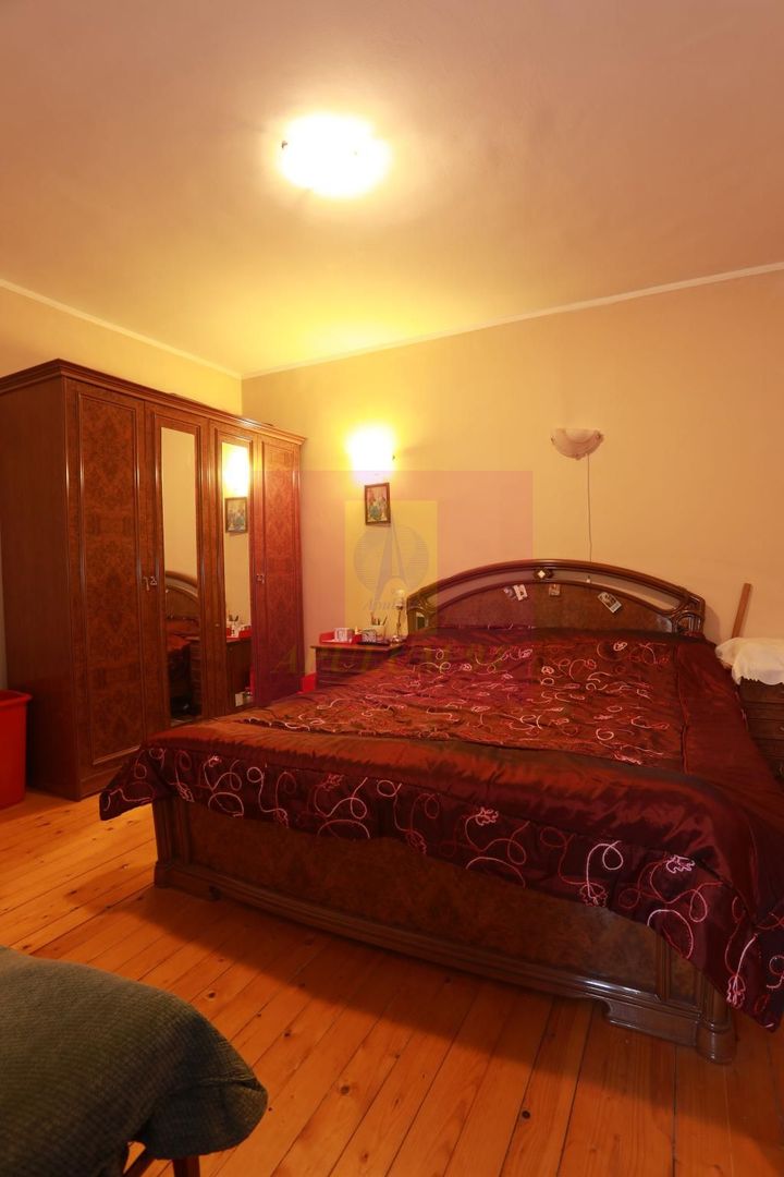 Casa, 5 camere si curte, locatie centrala in Pantelimon, Ilfov - imaginea 17
