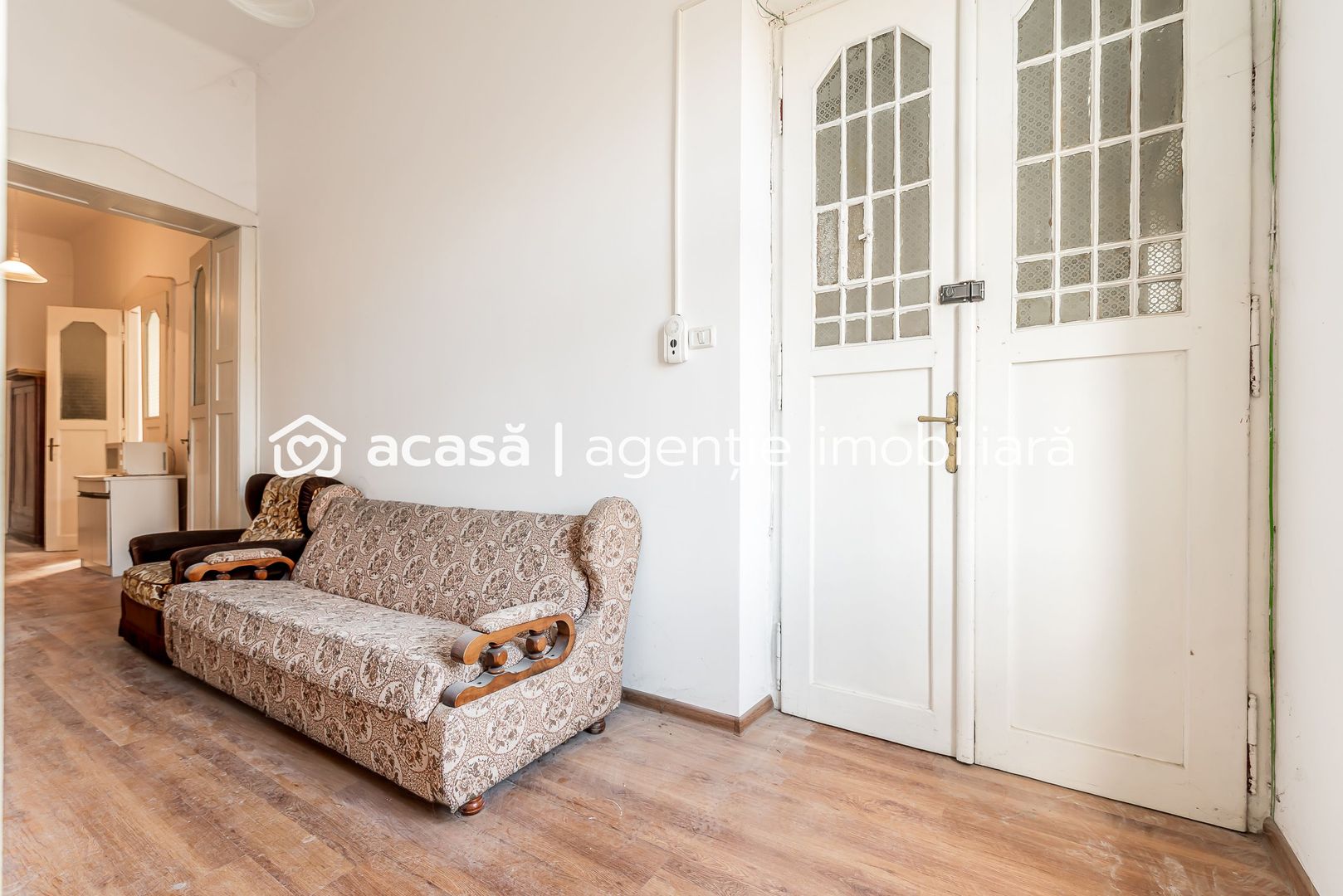 Imagine 4 - VANDUT! 2 apartamente unificate, B-dul Revoluției, Arad. Etajul 1