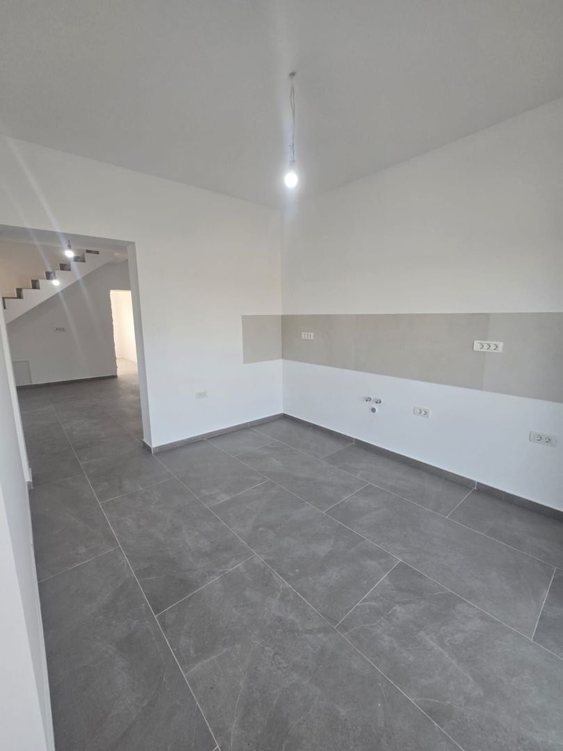 Duplex cu 4 camere, terasă și logie | Timișoara, Plopi | 172.000 € - imaginea 6